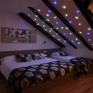 Apartment Deluxe & Sarella, Split