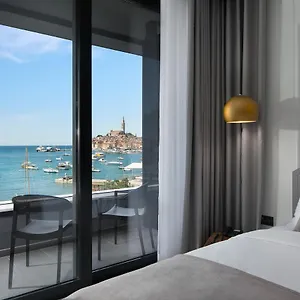 https://hotel-delfin-rovinj.in-istria.net